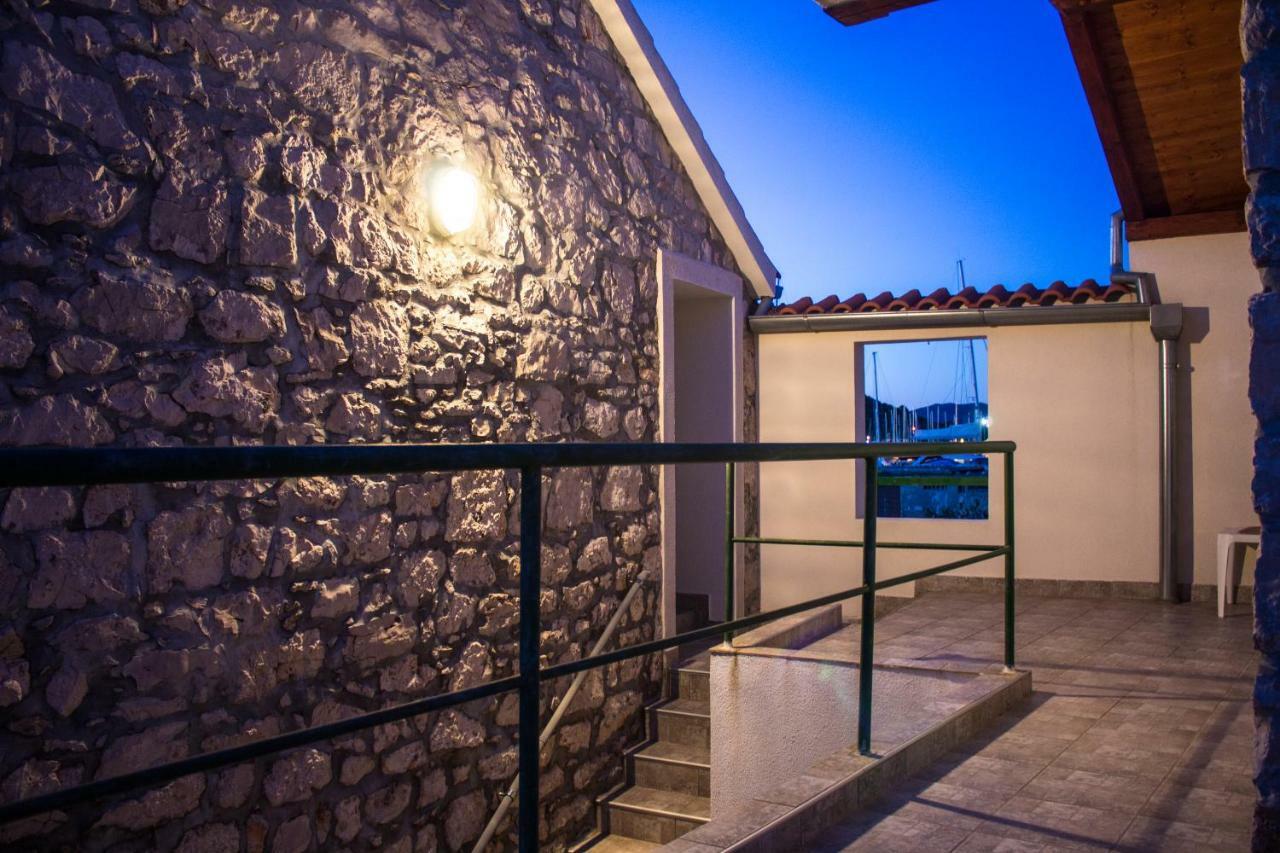 Apartment Titinica Муртер Екстериор снимка